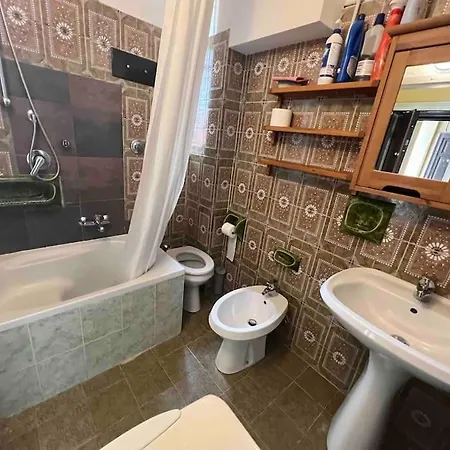 Σπίτι διακοπών Trilocale In Centro A Μιλάνο